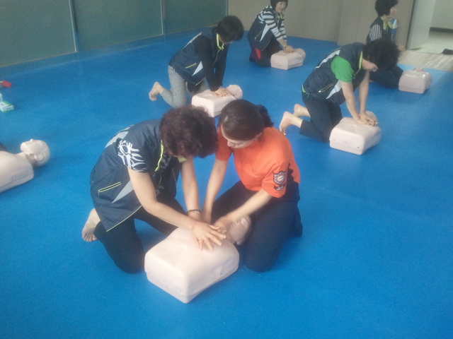동래소방서 여성의용소방대 CPR 교육 실시 사진1